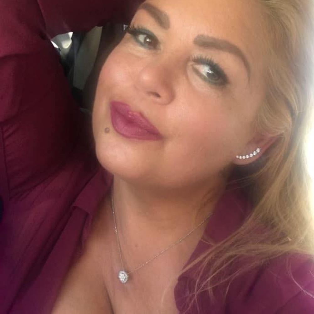 Meet your Posher, Antonia